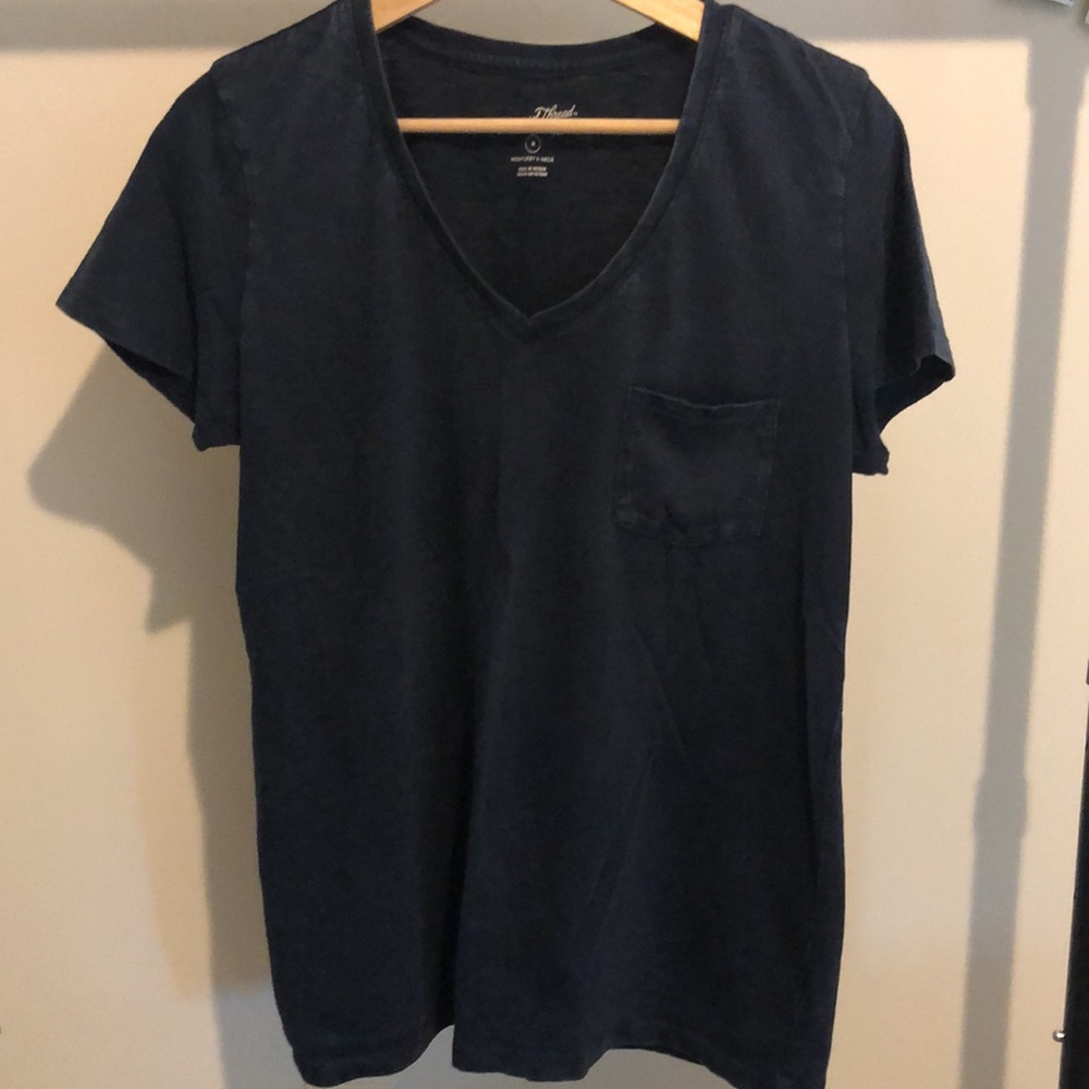 Universal Thread Navy Blue T-Shirt, size M